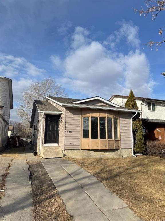 5-bed Detached for sale at 6879 Rundlehorn Drive NE, Calgary