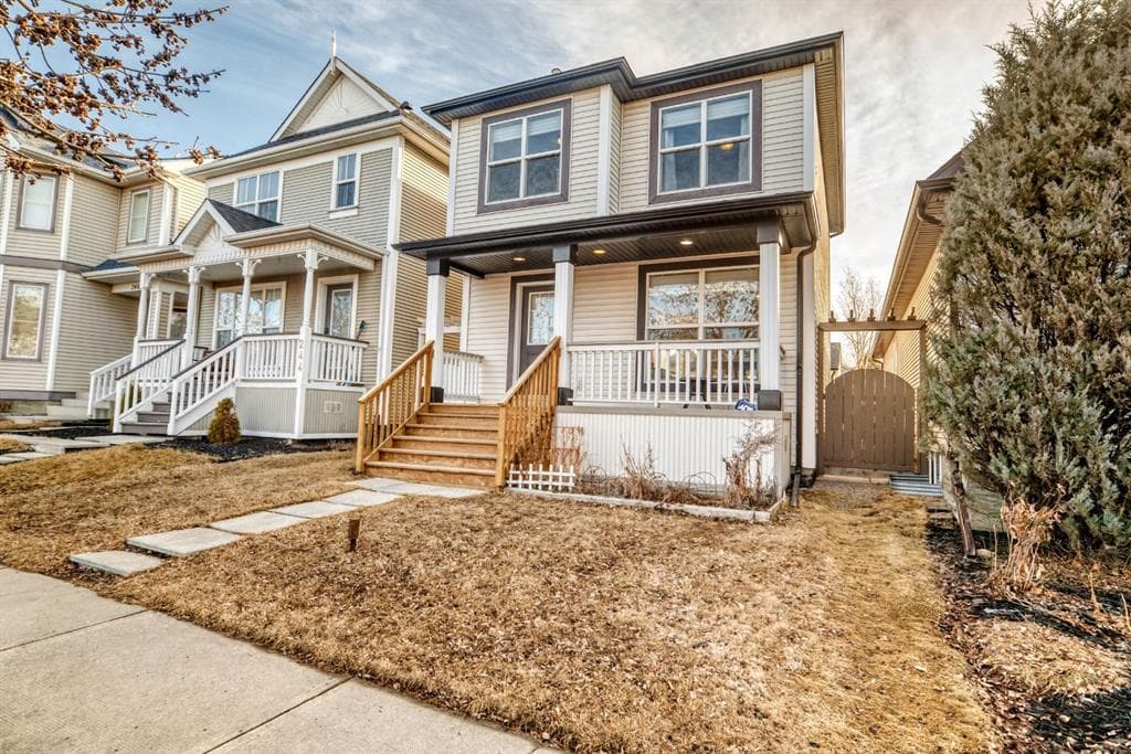 240 Prestwick Way SE — photo 1