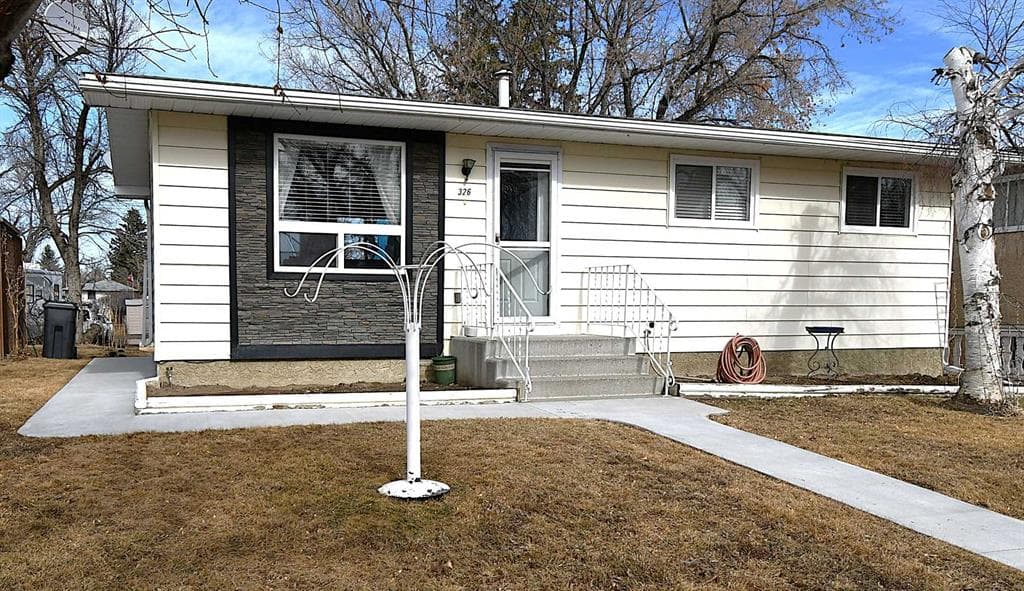3-bed Detached for sale at 326 3 Avenue, Bassano