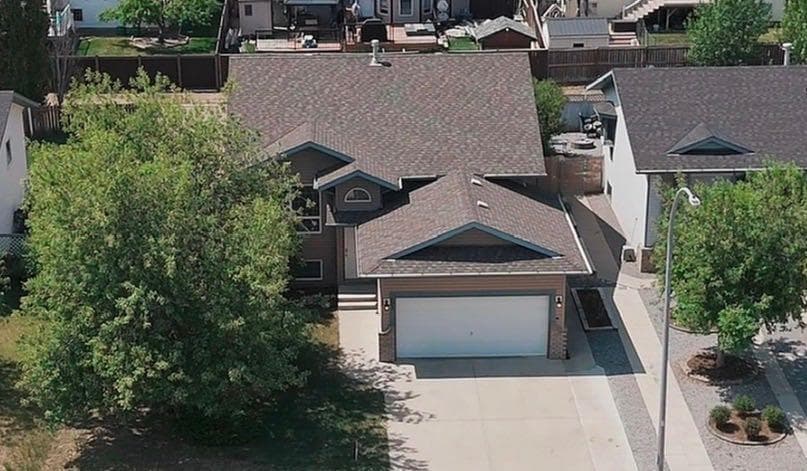 123 Upland Road W — photo 1