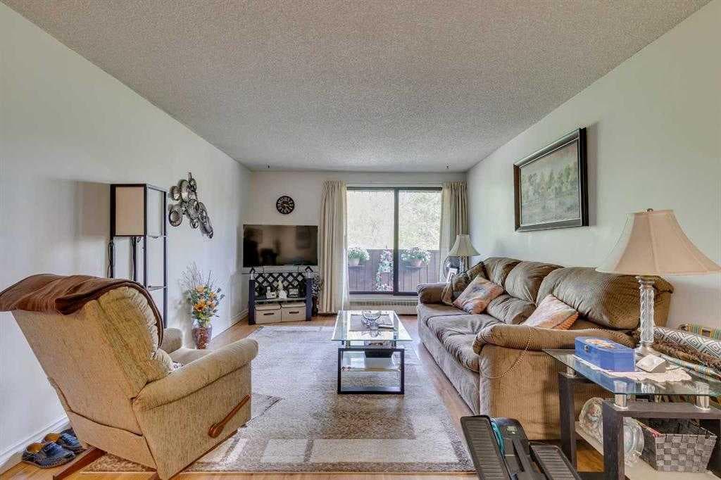308, 8403 Fairmount Drive SE — photo 1