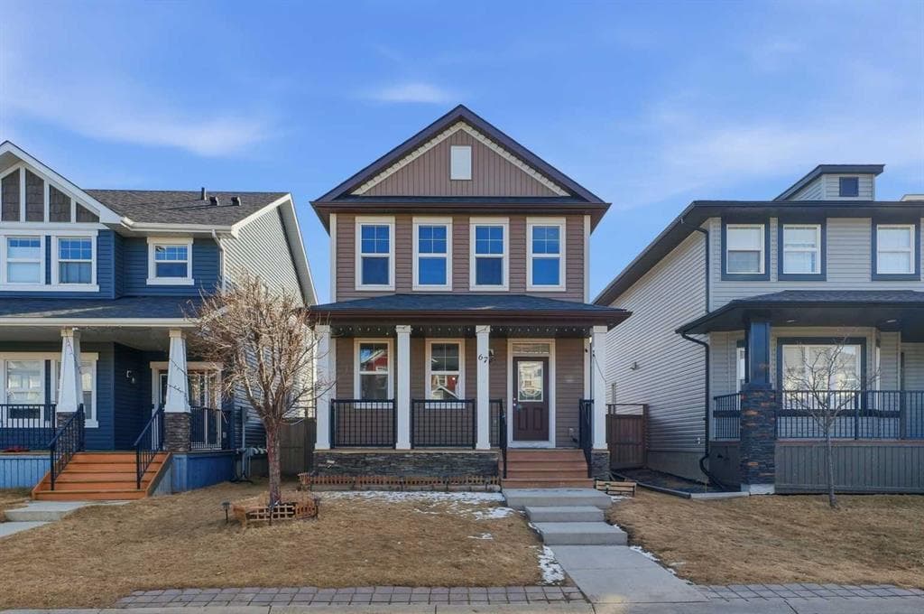 67 Evanspark Road NW — photo 1