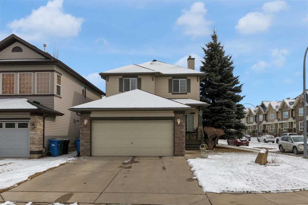4 Cranfield Circle SE — photo 1