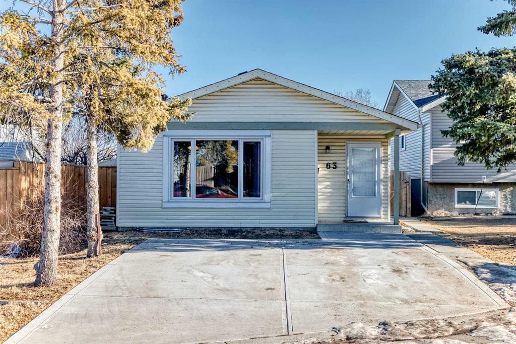63 Falshire Place NE — photo 1