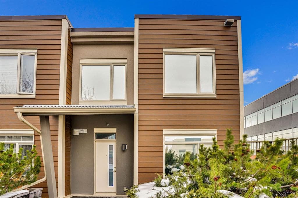 228, 10 Westpark Link SW — photo 1