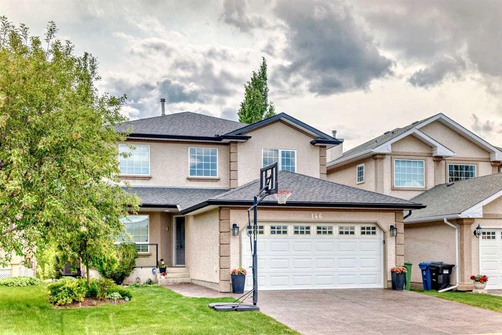 5-bed Detached for sale at 146 Scenic View Close, Calgary