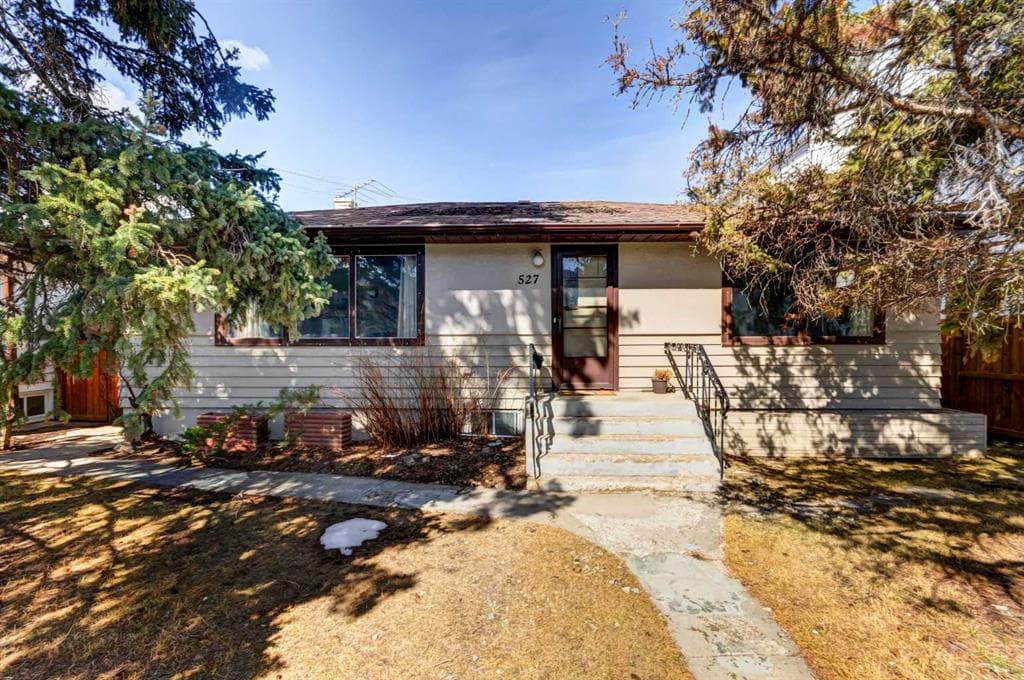 5-bed Detached for sale at 527 35A Street NW, Calgary