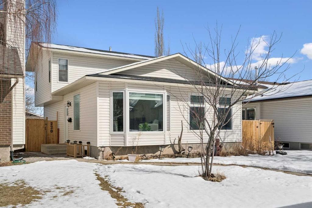 4-bed Detached for sale at 220 Macewan Glen Place NW, Calgary