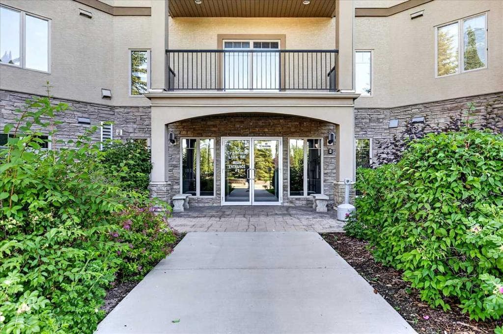 137, 52 Cranfield Link SE — photo 1