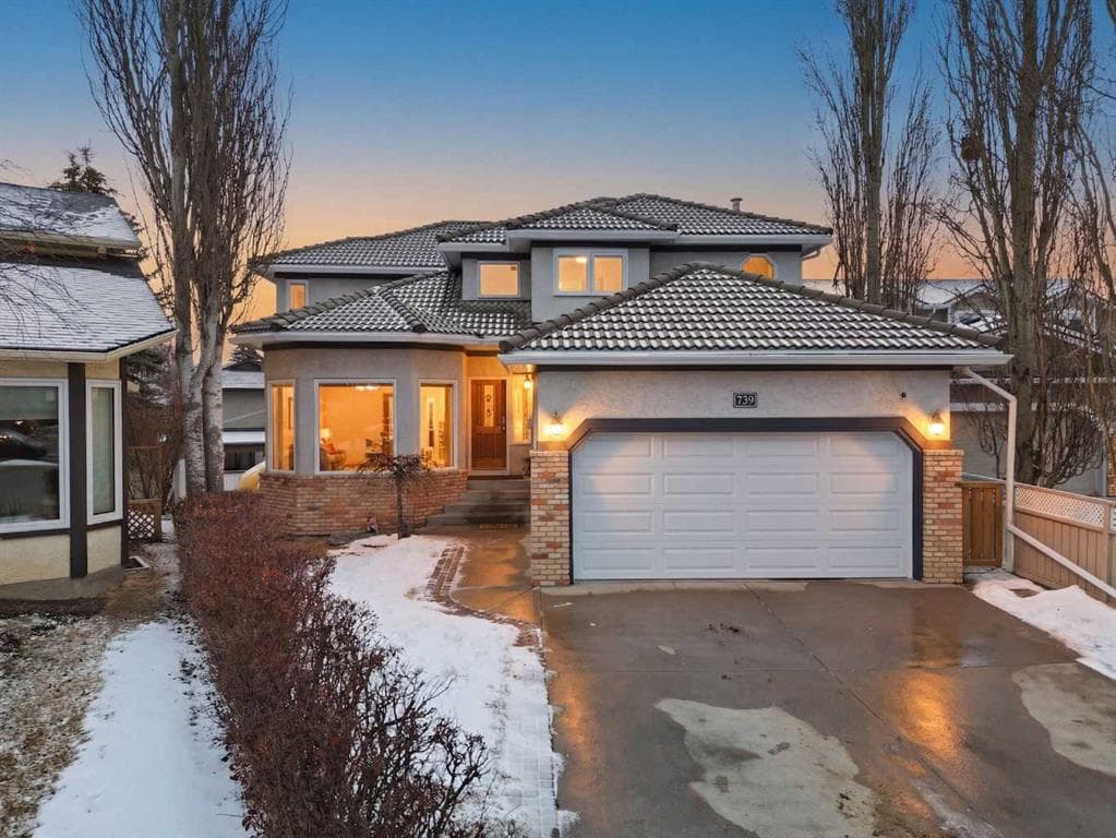 4-bed Detached for sale at 729 Woodbriar Place SW, Calgary