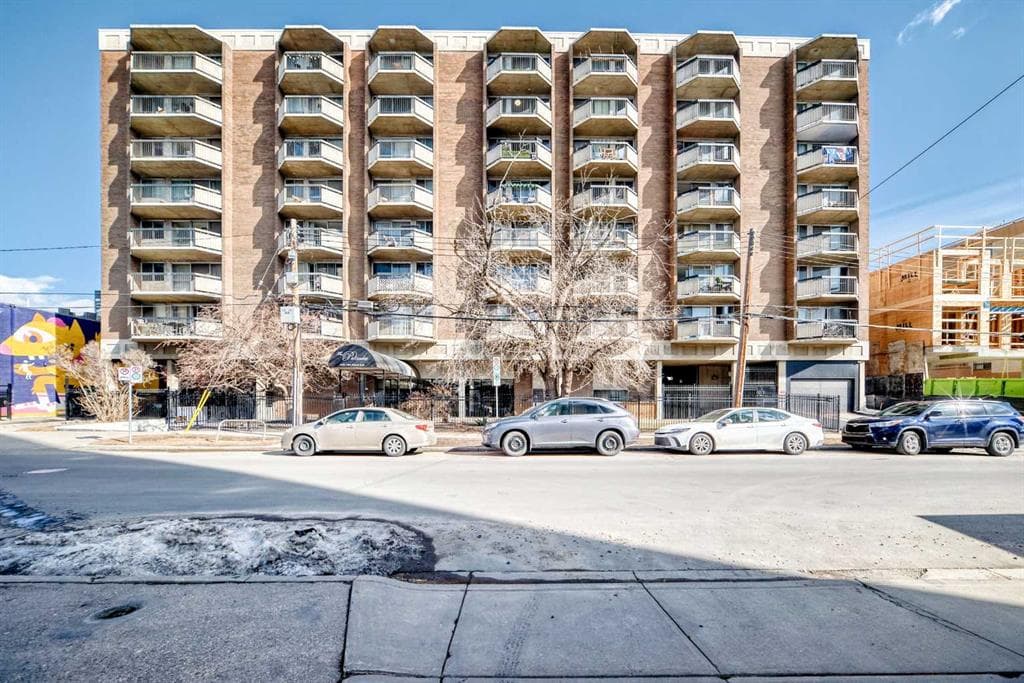 401, 340 14 Avenue SW — photo 1
