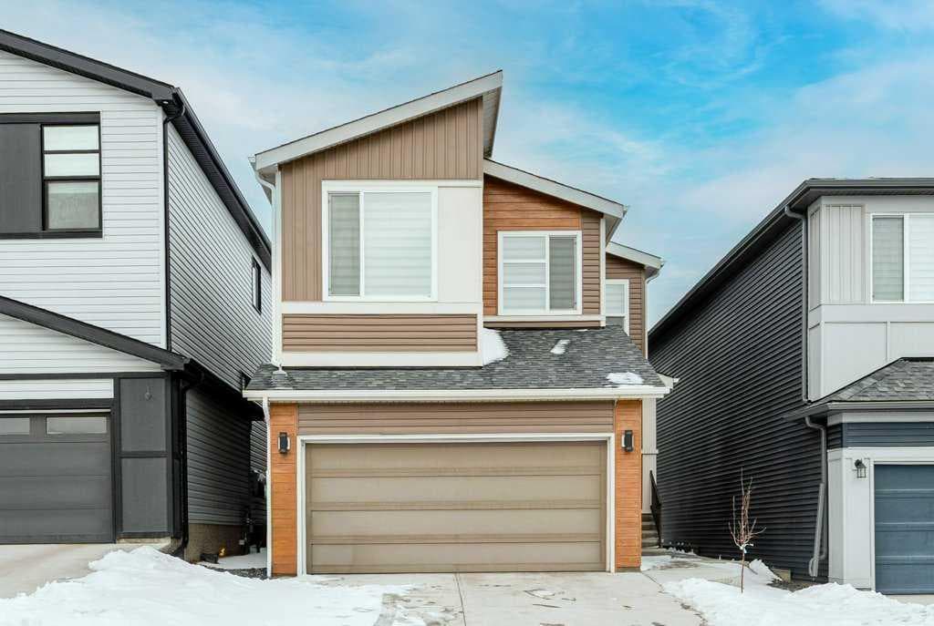 13 Calhoun Crescent NE — photo 1