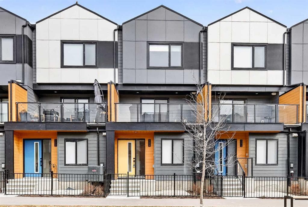 3-bed Townhouse for sale at 224, 8500 19 Avenue SE, Calgary