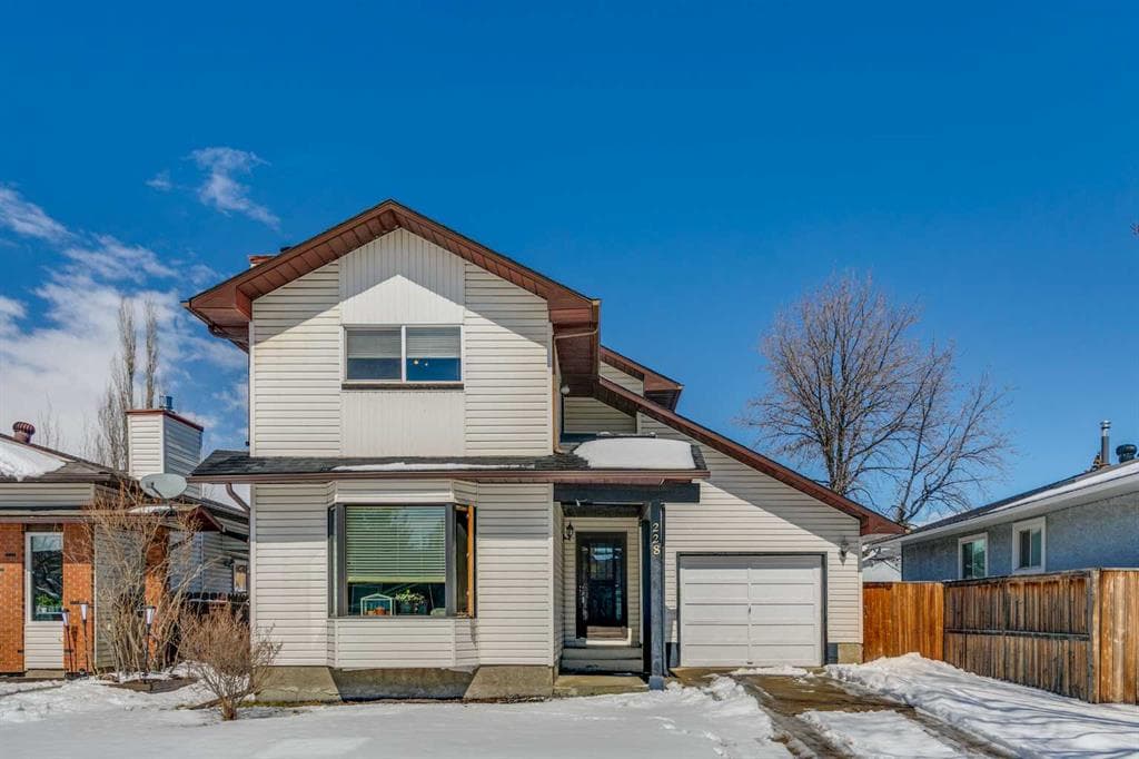228 Marquis Place SE — photo 1