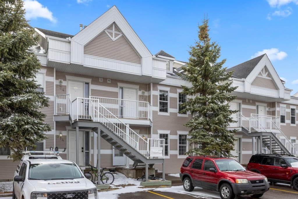 3-bed Townhouse for sale at 313, 103 Strathaven Drive, Strathmore