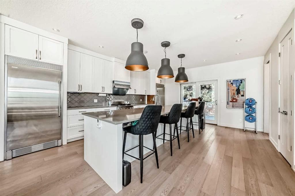 112 Hanover Road SW — photo 1