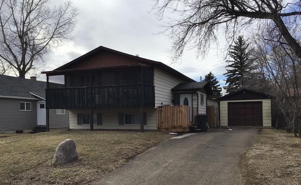 4-bed Detached for sale at 427 4 Street, Bassano