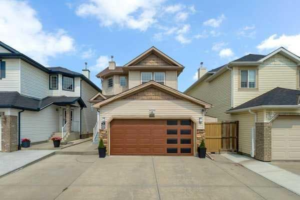 16 Saddletree Close NE — photo 1