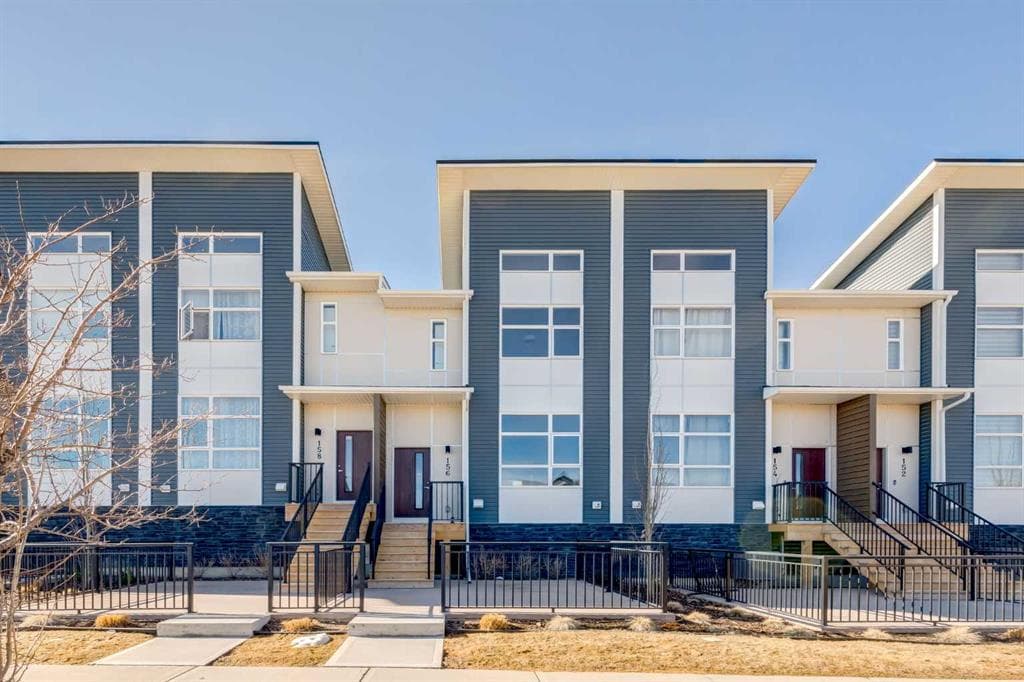 3-bed Townhouse for sale at 156 Walden Lane SE, Calgary