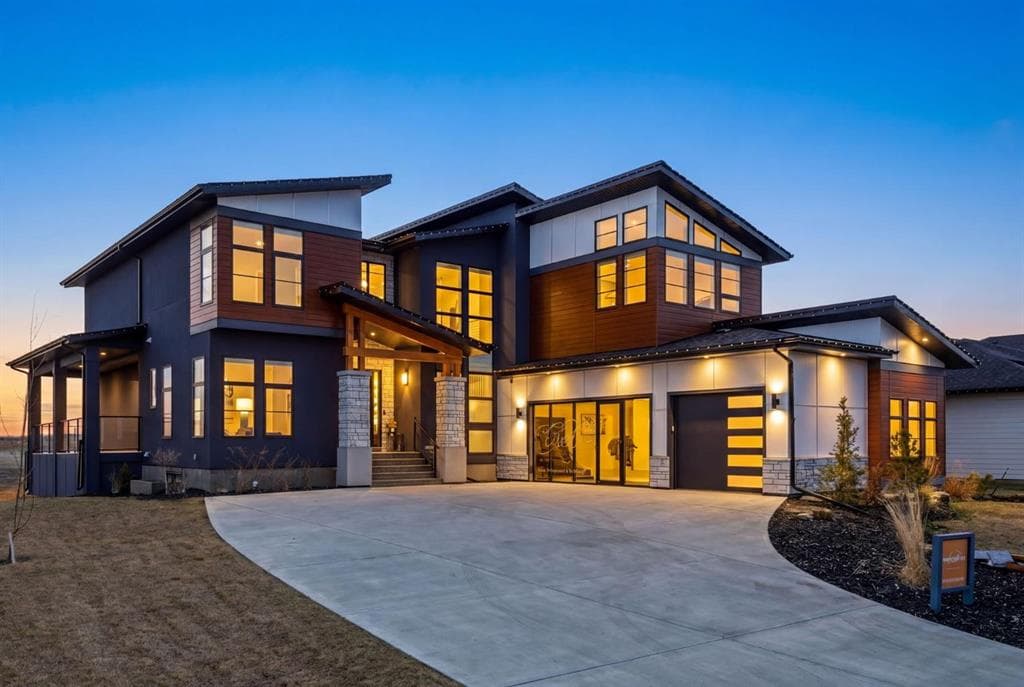 5-bed Detached for sale at 12 Monterra Rise, Cochrane Lake