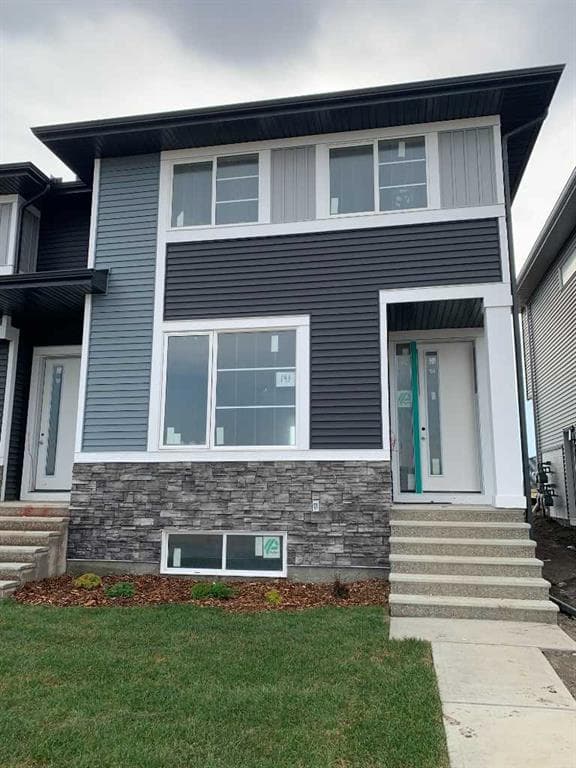 3-bed Townhouse for sale at 143 Ambleridge Street E, Calgary