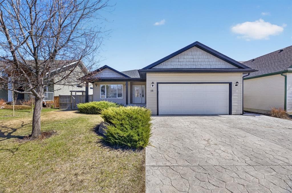 15 Meadowview Court — photo 1