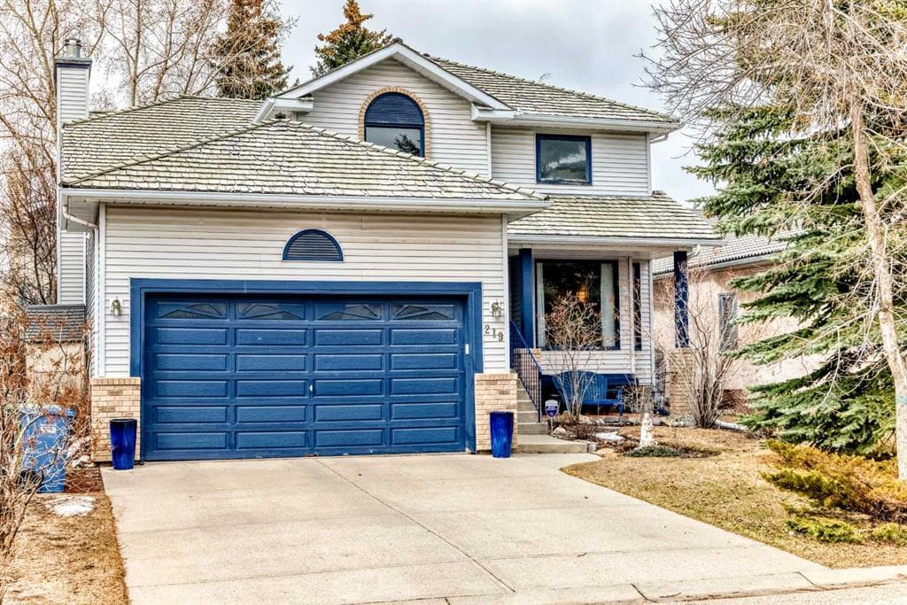 4-bed Detached for sale at 219 Hawkstone Close NW, Calgary