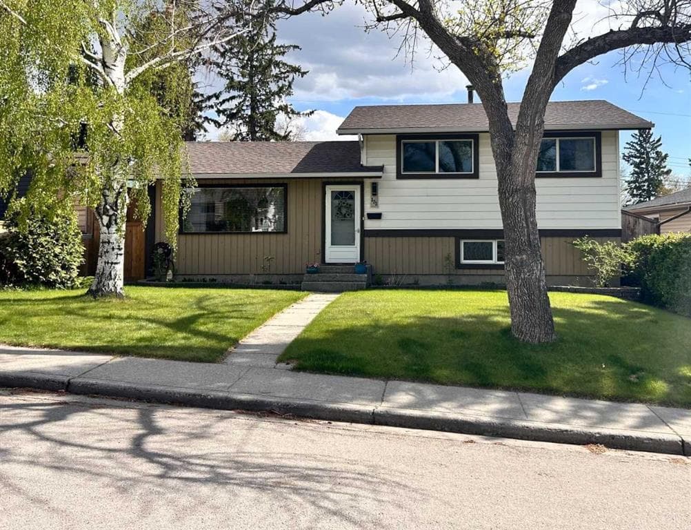 3-bed Detached for sale at 123 Franklin Drive SE, Calgary