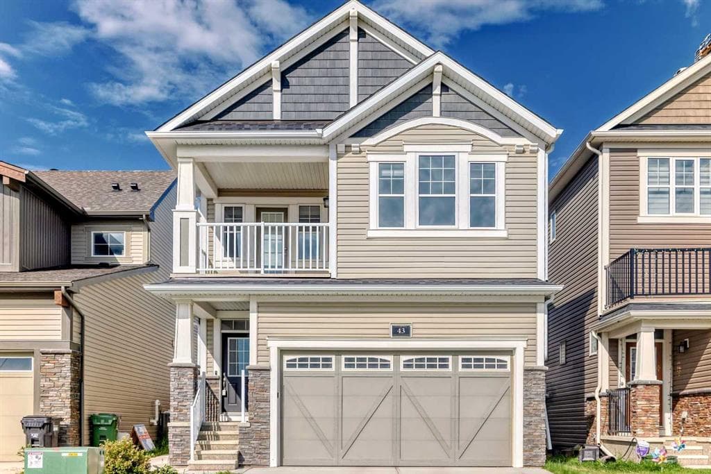 43 Carrington Crescent NW — photo 1
