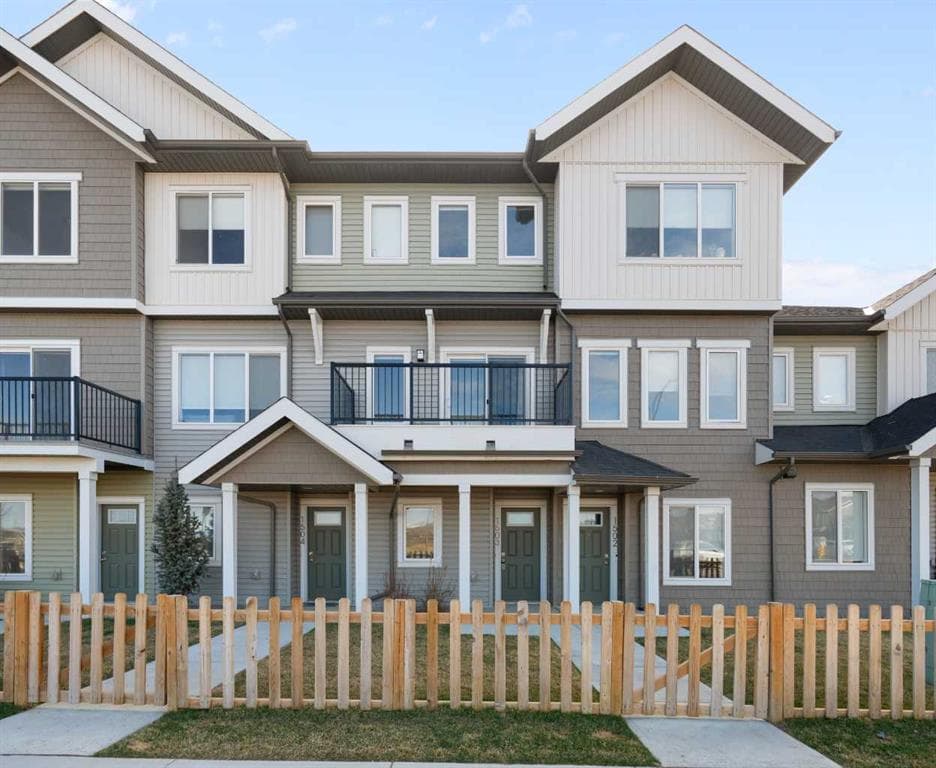 2-bed Townhouse for sale at 1503, 24 Rivercrest Drive, Cochrane