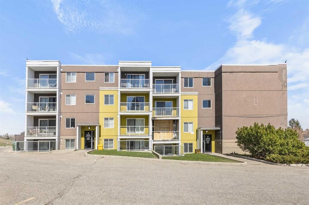 3-bed Apartment for sale at 402, 4455D Greenview Drive NE, Calgary
