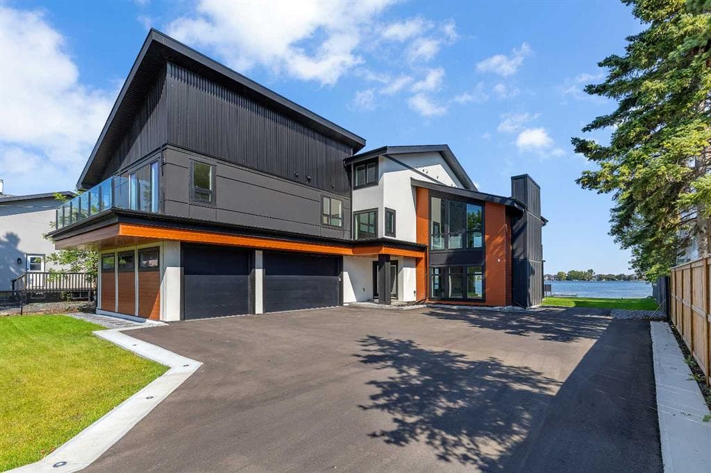 7-bed Detached for sale at 476 WEST CHESTERMERE Drive, Chestermere