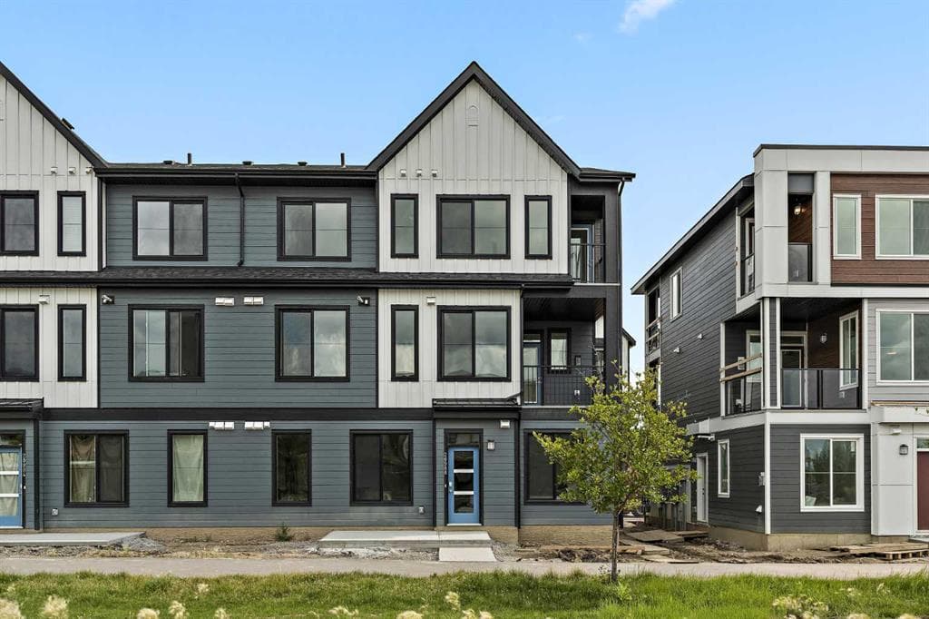 3, 20830 Main Street SE — photo 1