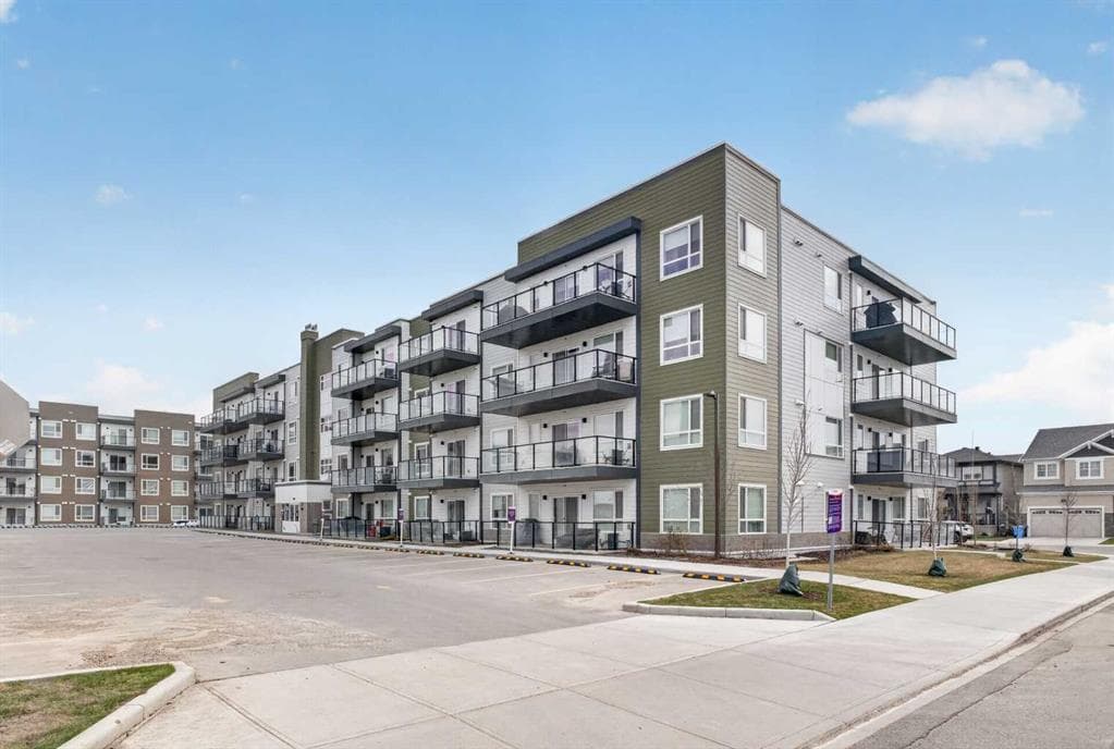 2-bed Apartment for sale at 1206, 33 Carringham Gate NW, Calgary