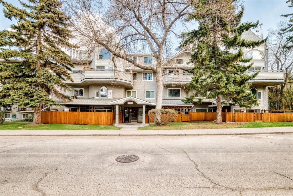 1-bed Apartment for sale at 202, 1720 13 Street SW, Calgary