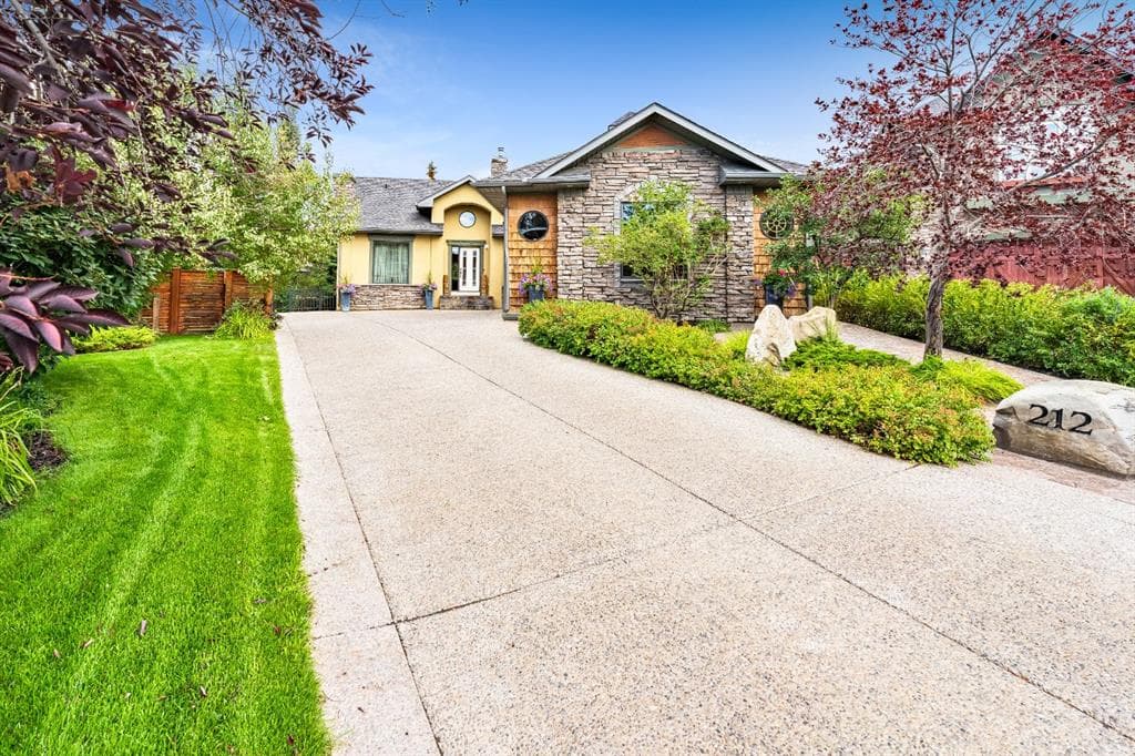 212 Aspen Meadows Place SW — photo 1