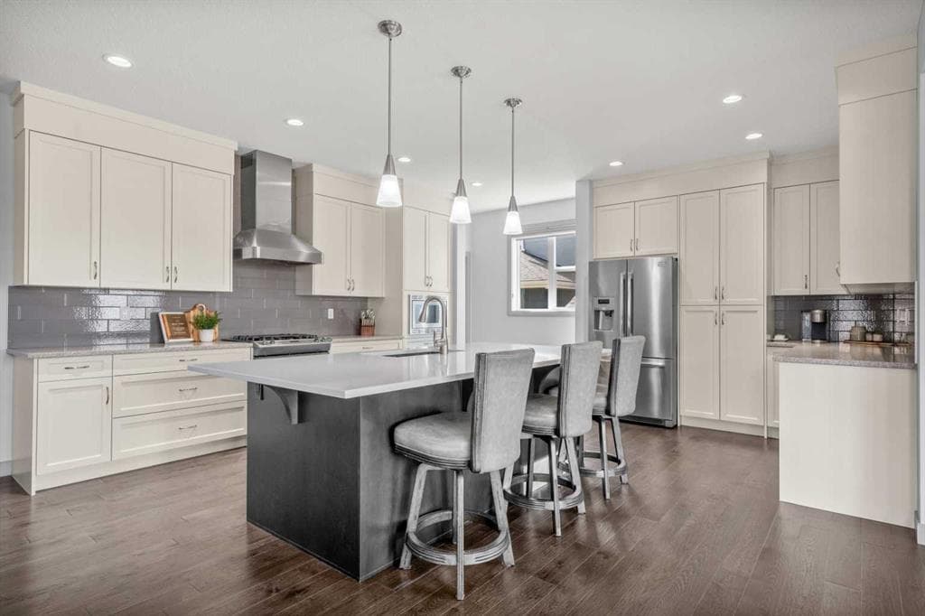 229 Stonemere Bay — photo 1