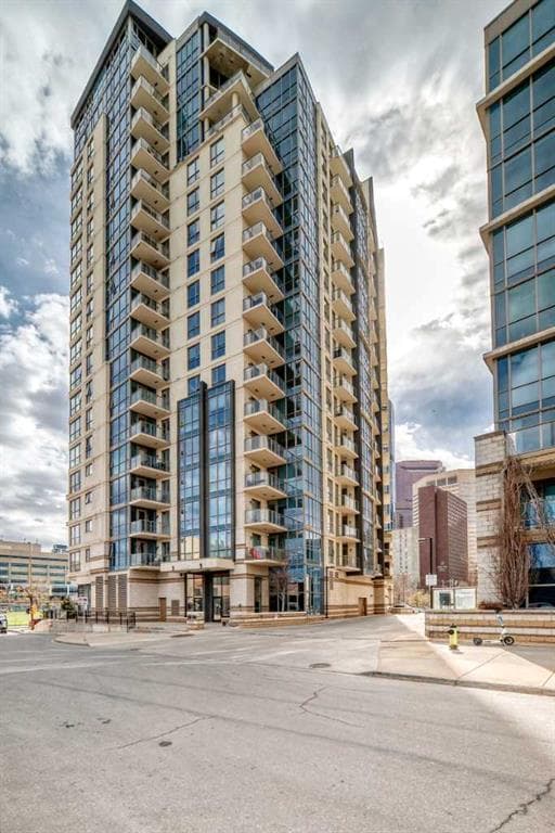 2-bed Apartment for sale at 1310, 325 3 Street SE, Calgary