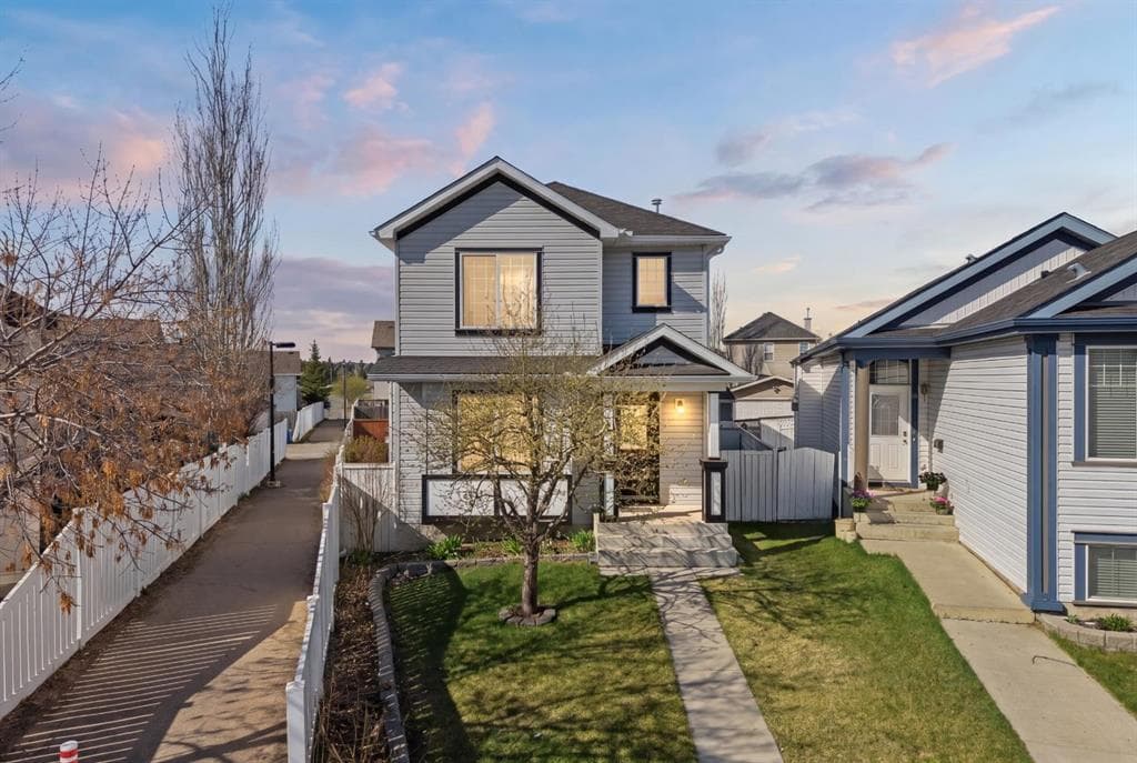 49 Evermeadow Manor SW — photo 1