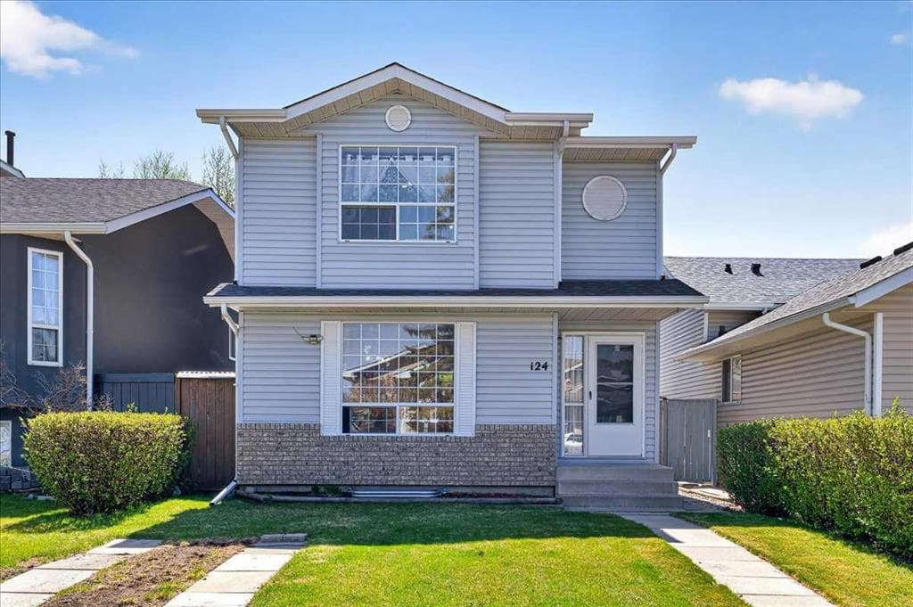 3-bed Detached for sale at 124 Martinwood Court NE, Calgary