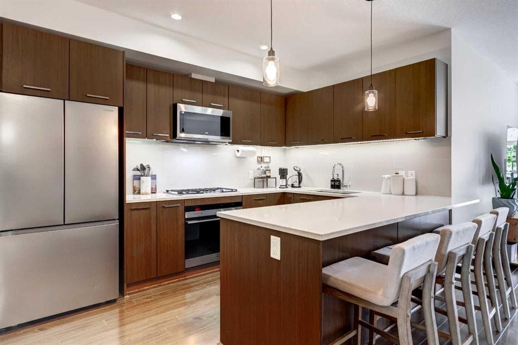 3-bed Apartment for sale at 214, 323 20 Avenue SW, Calgary
