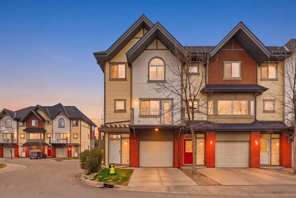 402 Wentworth Villas SW — photo 1