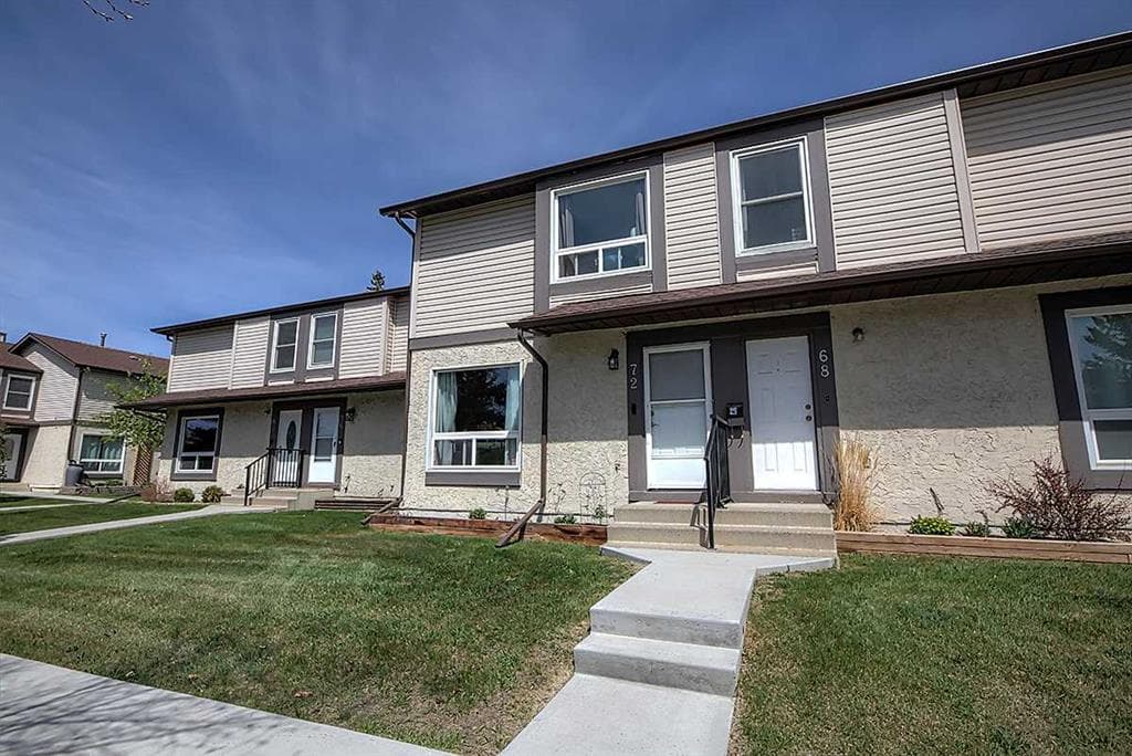 2-bed Townhouse for sale at 72 Deerpoint Road SE, Calgary