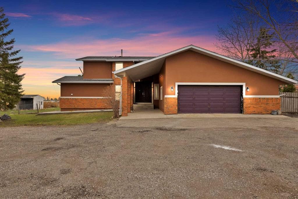 6-bed Detached for sale at 283129 Township Road 250, Rural Rocky View County