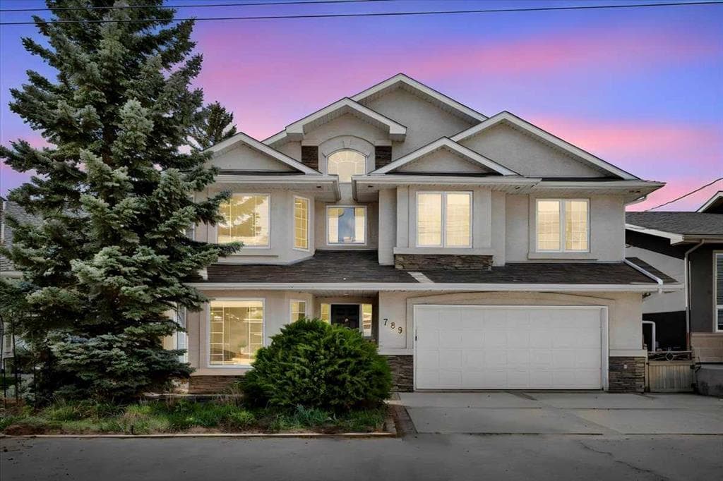 3-bed Detached for sale at 789 East Chestermere Drive, Chestermere