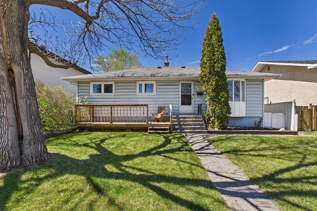 4-bed Detached for sale at 7411 21 SE, Calgary