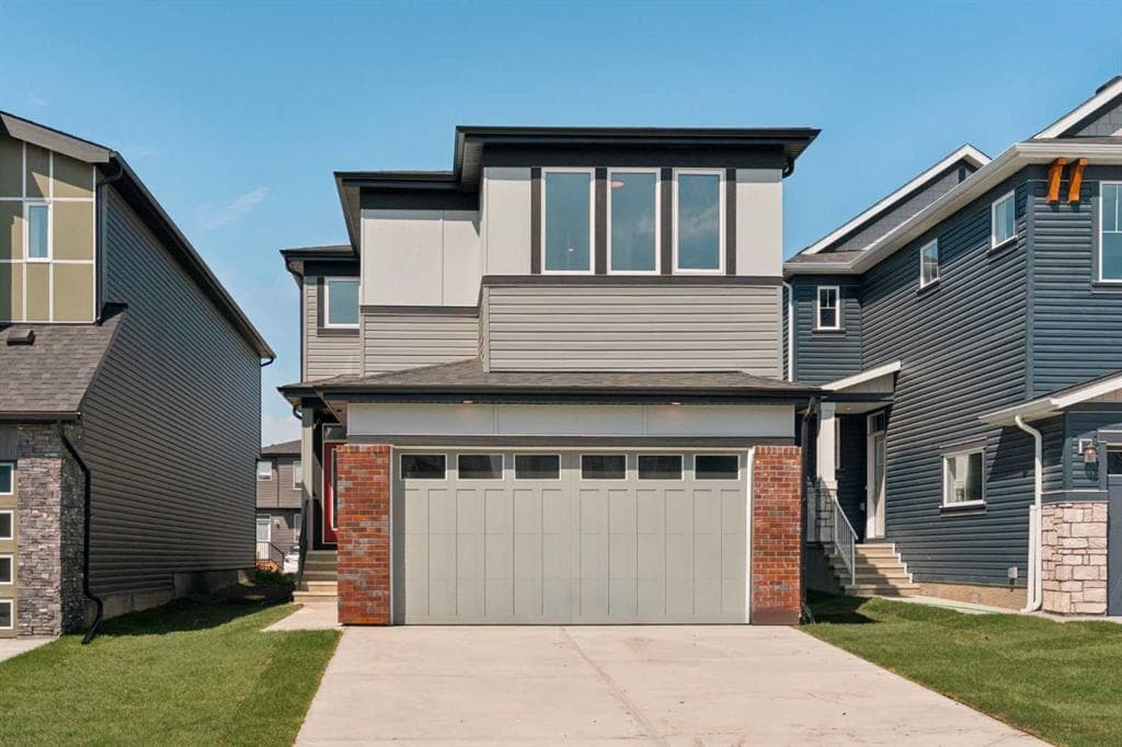 3-bed Detached for sale at 152 Creekstone Circle SW, Calgary