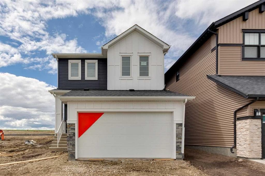 155 Vantage Crescent SW — photo 1