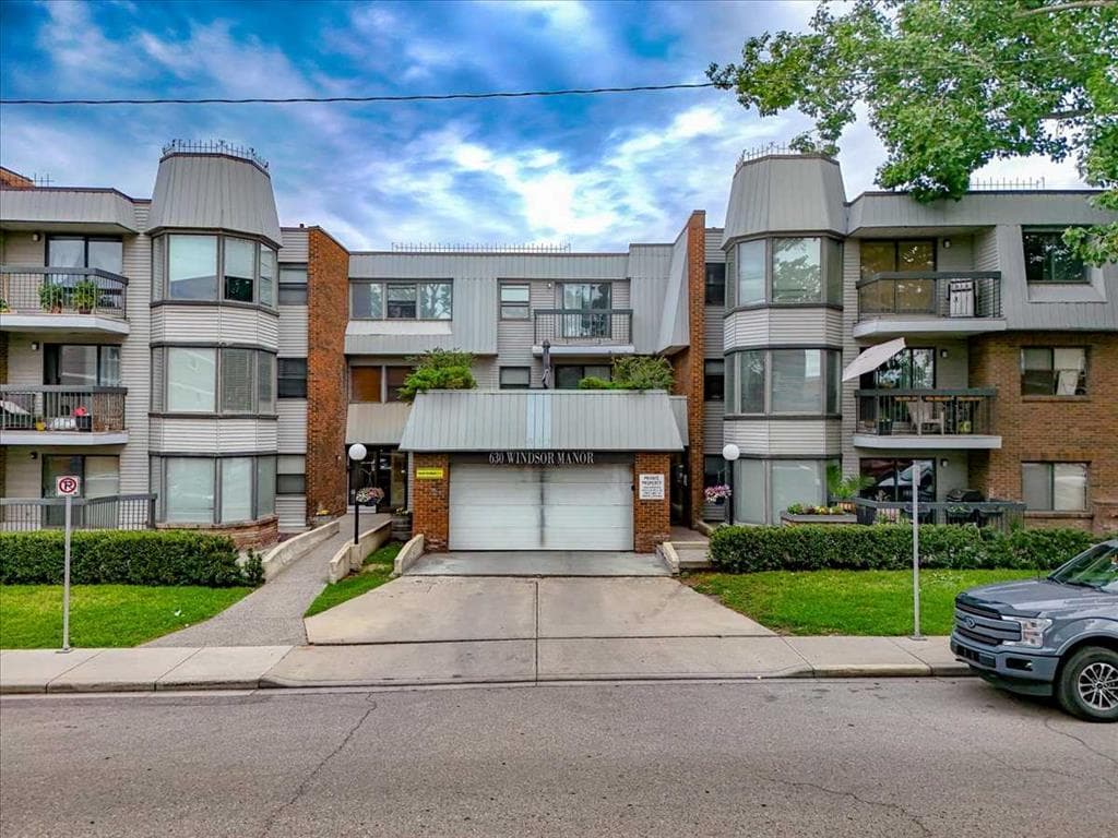 2-bed Apartment for sale at 206, 630 57 Avenue SW, Calgary