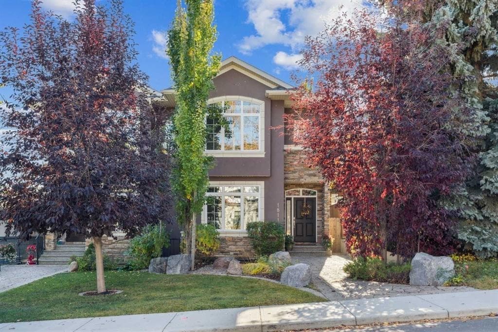 4-bed Semi-detached for sale at 1811 31 Avenue SW, Calgary